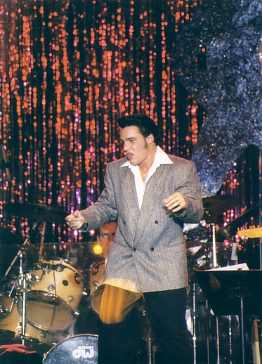 ep2.jpg (234133 bytes)