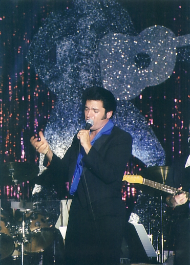 ep1.jpg (122410 bytes)